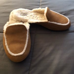 UGG SLIDES